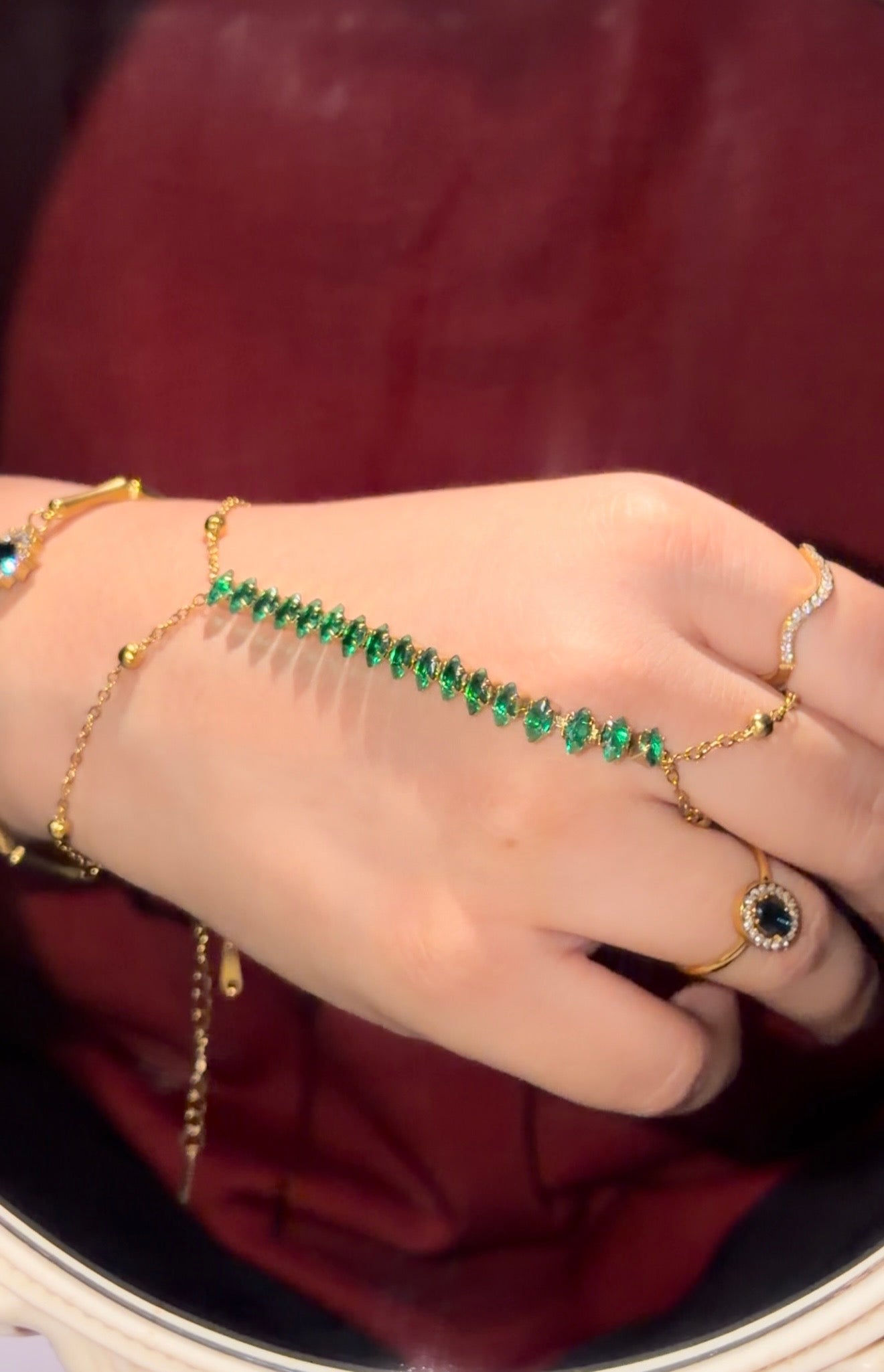 Emerald Stone Handchain