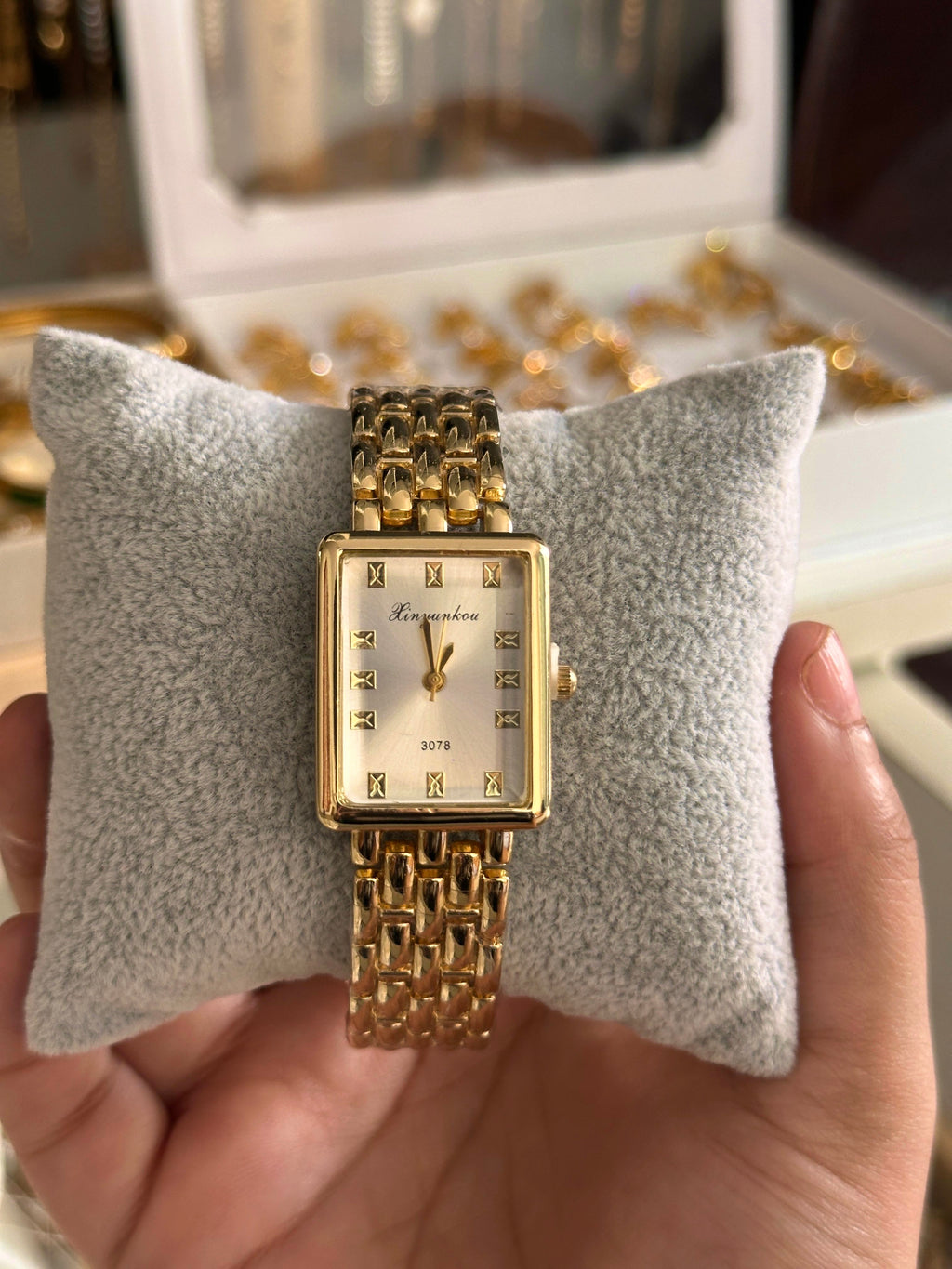 White Dial Vintage watch - Gold