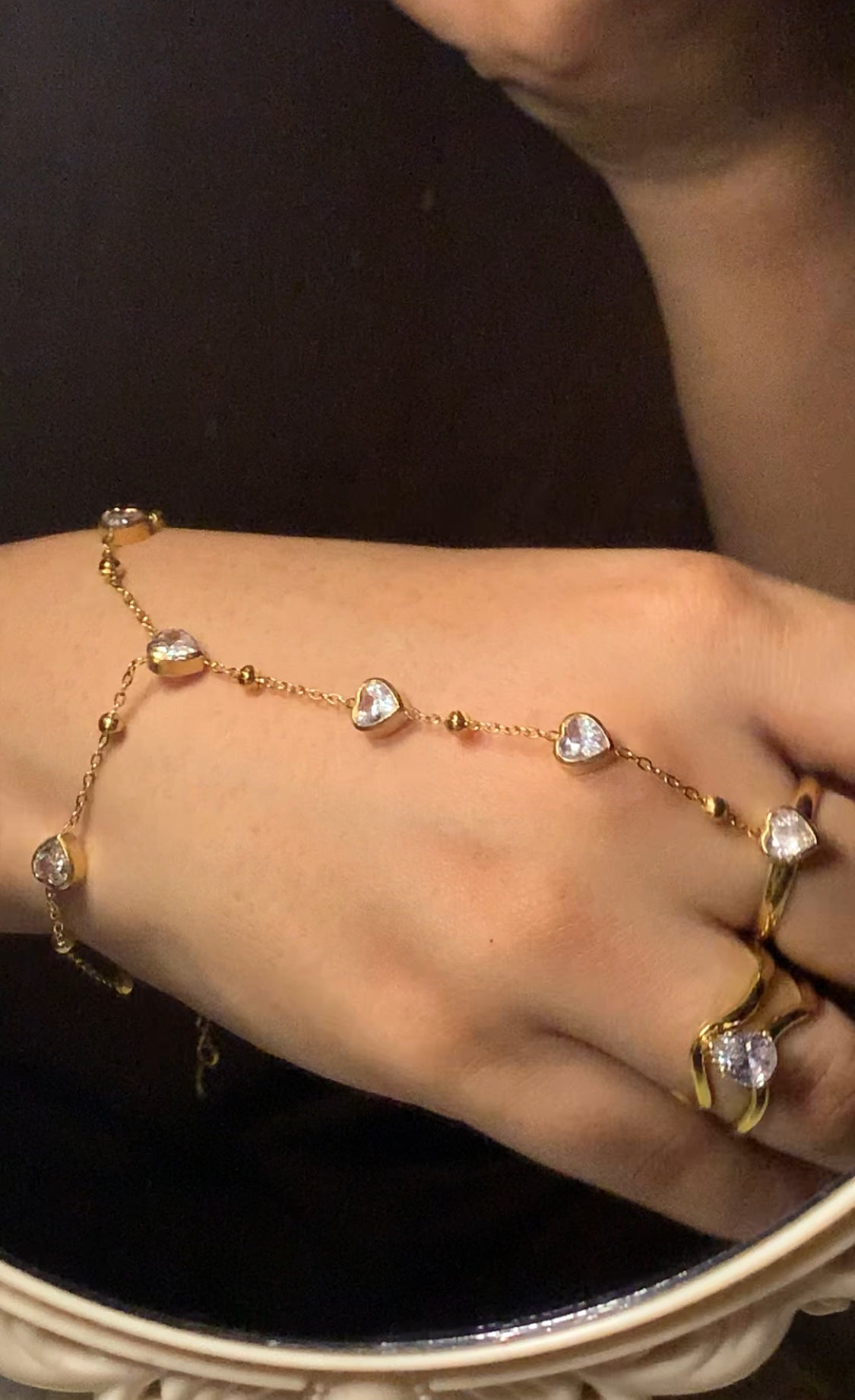 Crystal Heart Ringy Handchain